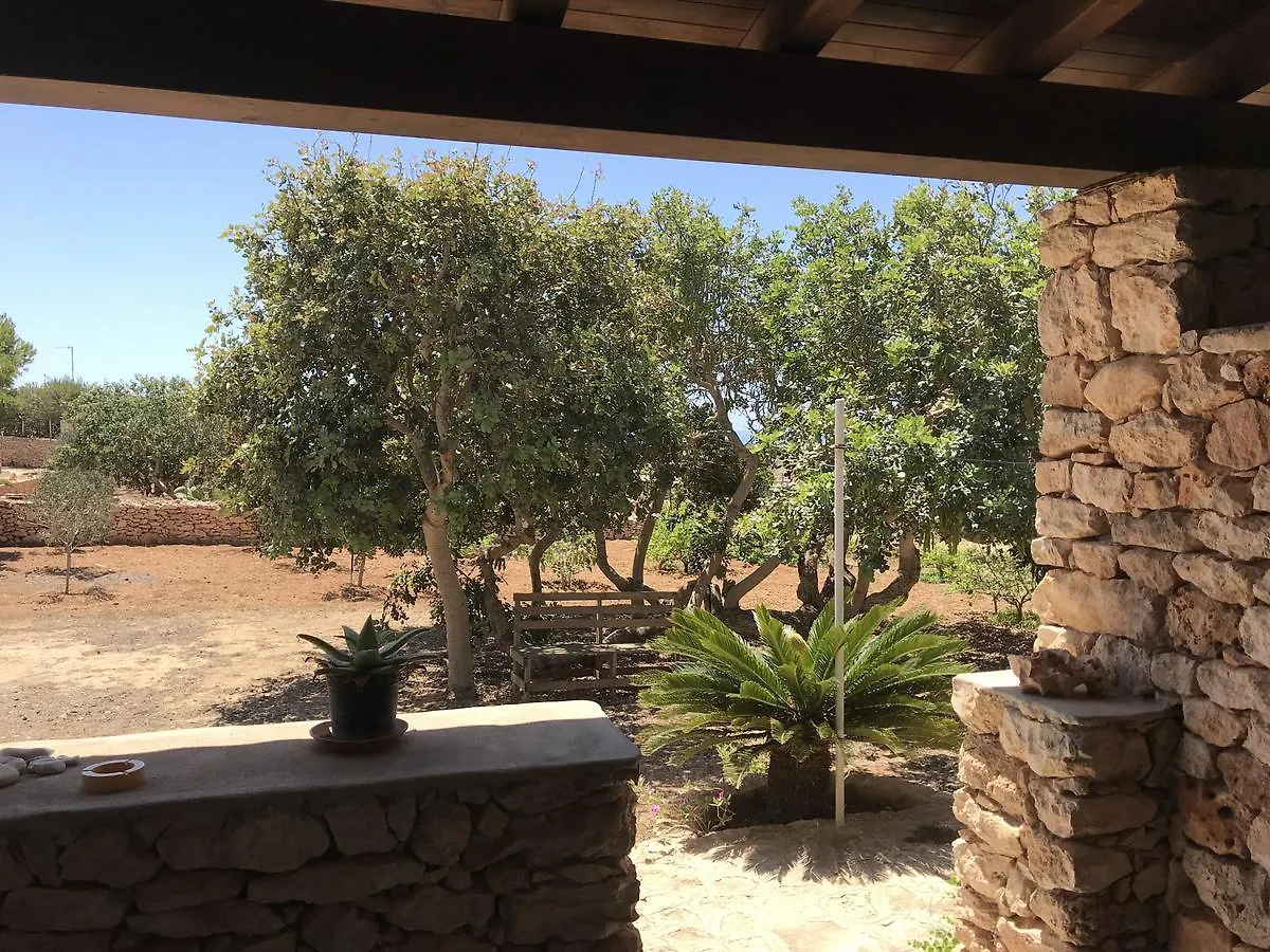 Dammusi Cala Galera Apartment Lampedusa 0*,